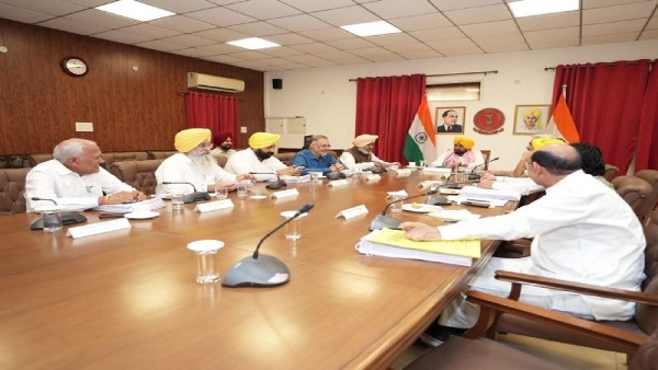 cabinet meeting