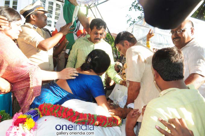 PHOTOS:  HS Mahadeva Prasad Passes Away