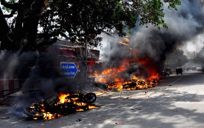 PHOTOS: Police Use Force To Break Chennai Marina Jallikattu Protest