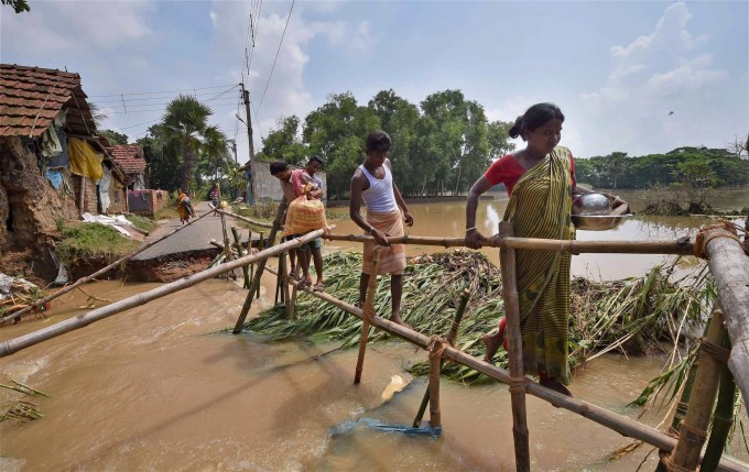 PHOTOS: Heavy Rainfall In West Bengal 2017