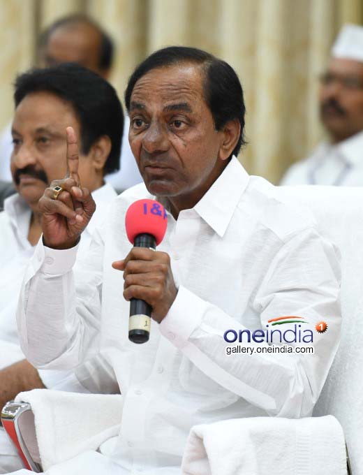 Photo Gallery: Telangana CM KCR Press Conference At Pragathi Bhavan