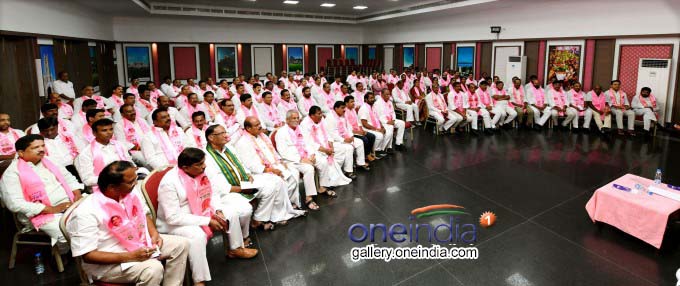 PHOTOS: TRS Party Election Campaign In Telangana 2018