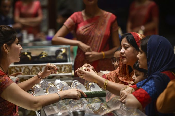 News in Photos (5 November 2018) | Photos of Top News Today - Oneindia Gallery