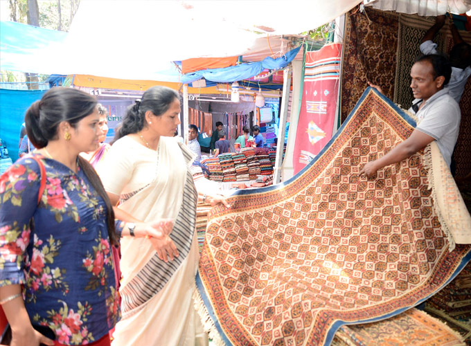 Shobha Karandlaje Inaugurated Bengaluru Utsava At Chitrakala Parishath