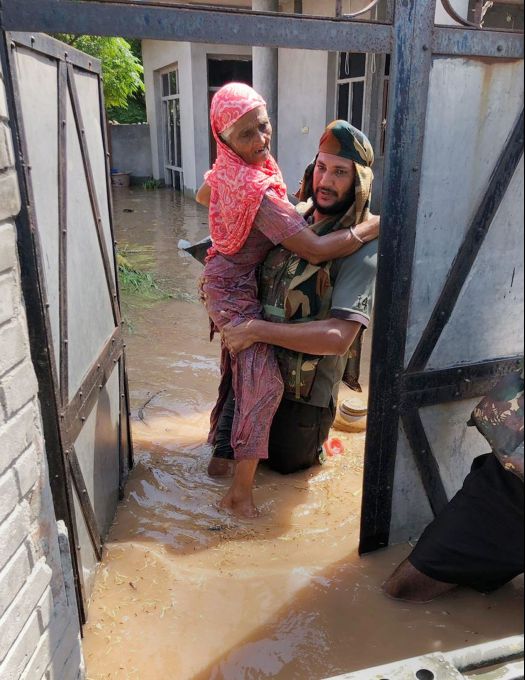 News in Photos (21 August 2019) | Photos of Top News Today - Oneindia Gallery