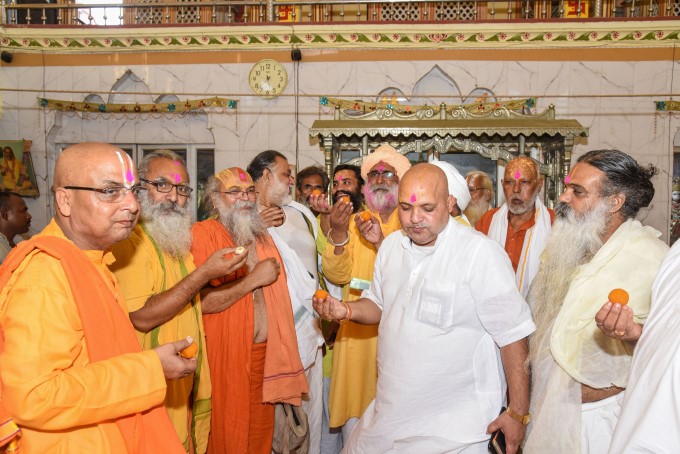 BJP Supporters Celebration on J&K Special Status Removal