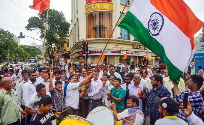 BJP Supporters Celebration on J&K Special Status Removal