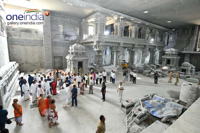 Telangana CM KCR Reviews Yadadri Temple Works
