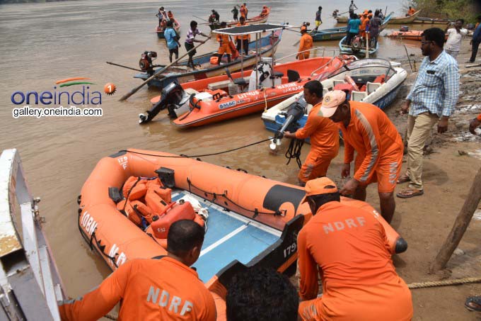 Boat Accident In Godavari River, Andhra Pradesh