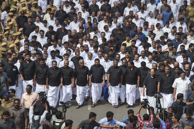 தமிழக முதல்வர் ஜெயலலிதாவின் மூன்றாம் ஆண்டு நினைவஞ்சலி