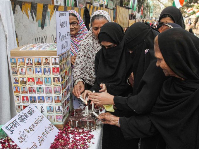 News in Photos (14 February 2020) | Photos of Top News Today - Oneindia Gallery