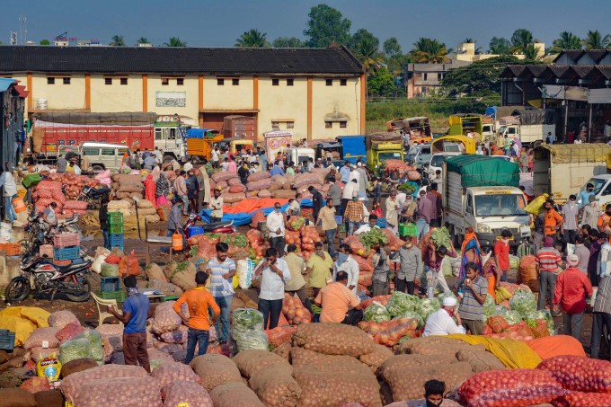 Mumbai APMC Market opened In Times Of Covid-19 Issue