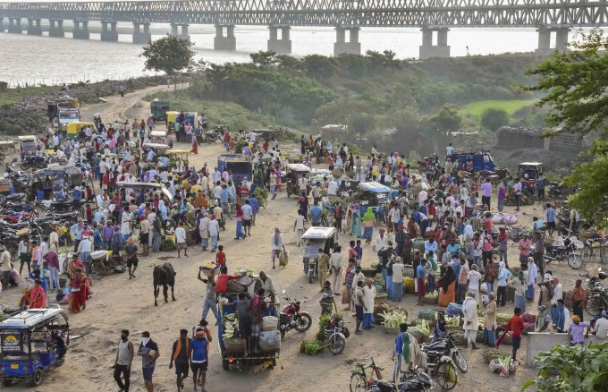 How India Failed To Maintain Social Distancing