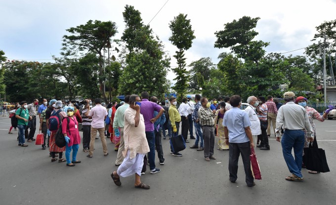 How India Failed To Maintain Social Distancing
