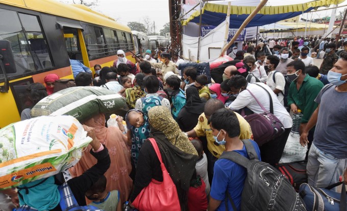 How India Failed To Maintain Social Distancing
