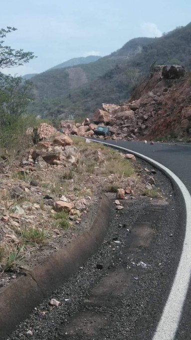 Powerful 7.5 earthquake hits southern Mexico