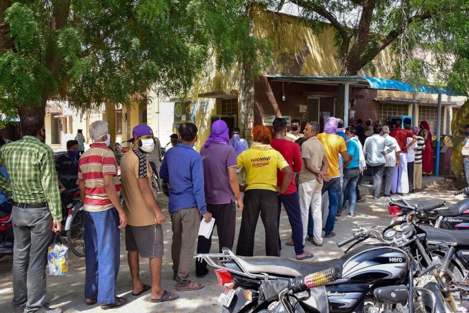 How India Failed To Maintain Social Distancing