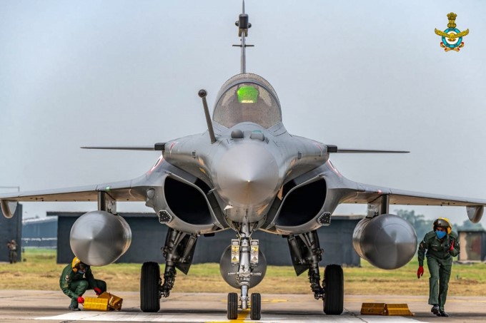 First batch of IAF Rafale aircrafts lands At Ambala airbase