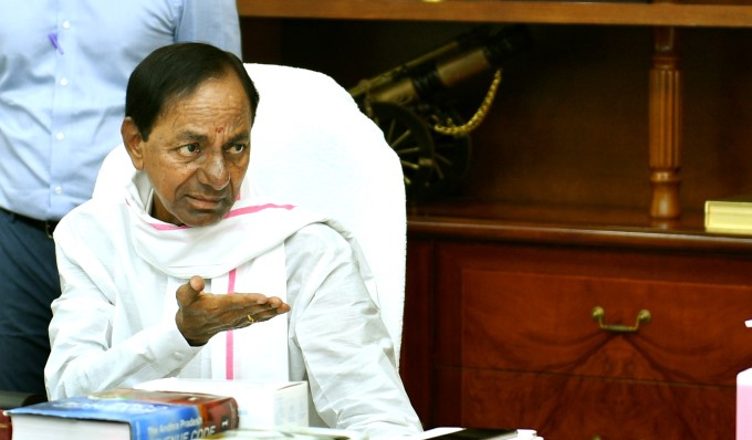 ఇరిగేషన్‌పై ప్రగతి భవన్‌లో సమీక్ష నిర్వహించిన సీఎం కేసీఆర్ 