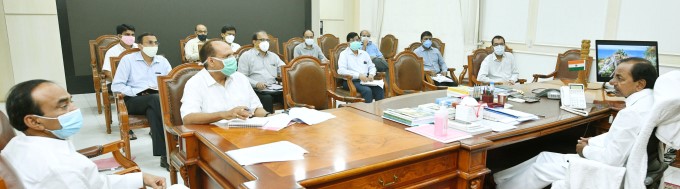 ప్రగతి భవన్‌లో సీఎం కేసీఆర్ కోవిడ్-19 పై సమీక్షా సమావేశం