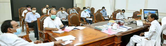 ప్రగతి భవన్‌లో సీఎం కేసీఆర్ కోవిడ్-19 పై సమీక్షా సమావేశం