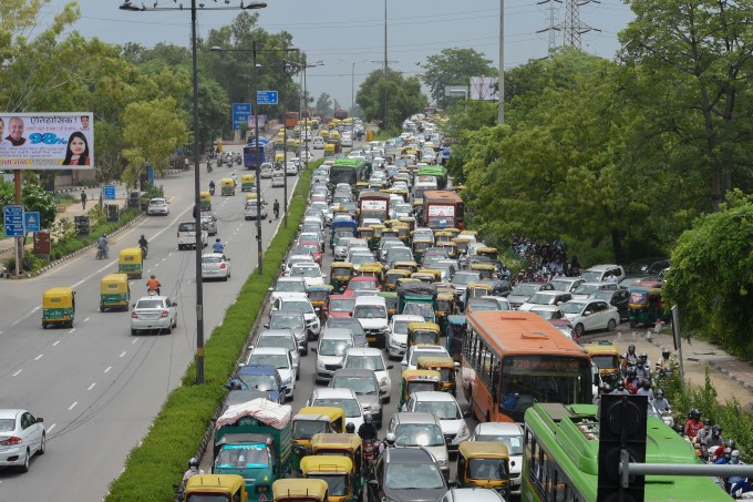 Heavy Traffic Jam In Delhi