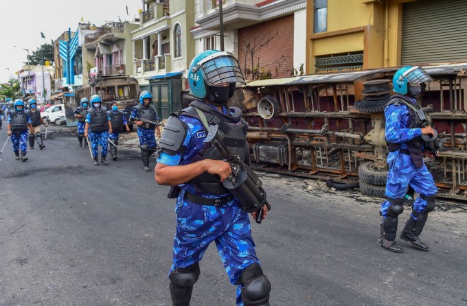 Violence erupts At DJ Halli And KG Halli Over Facebook post in Bengaluru