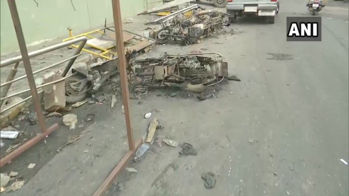 Violence erupts At DJ Halli And KG Halli Over Facebook post in Bengaluru