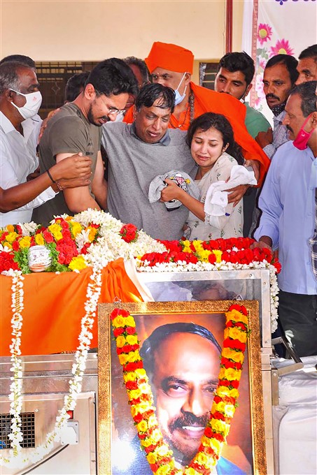 SL Dharme Gowda Final Journey
