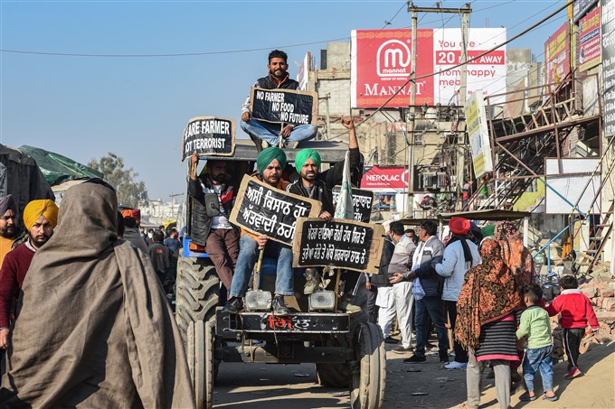 ಚಿತ್ರಗಳು; ಕೃಷಿ ಕಾಯ್ದೆ ವಿರುದ್ಧ ಸೋನಿಪತ್ ನಲ್ಲಿ ಮುಂದುವರೆದ ರೈತರ ಪ್ರತಿಭಟನೆ