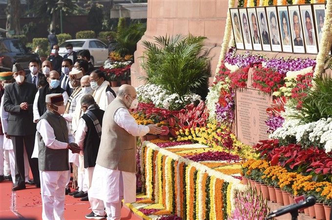 Leaders Pay Tribute On 19th anniversary Of Parliament Attack In New Delhi