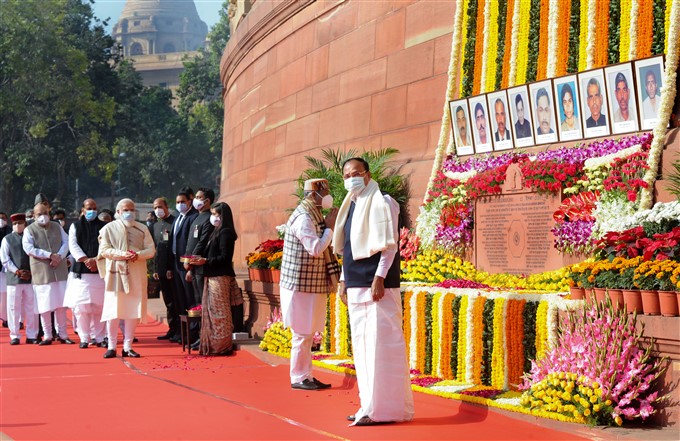 Leaders Pay Tribute On 19th anniversary Of Parliament Attack In New Delhi