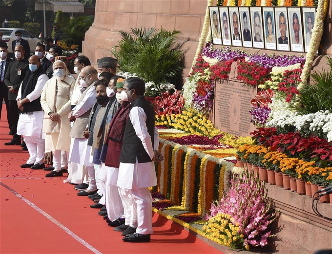 Leaders Pay Tribute On 19th anniversary Of Parliament Attack In New Delhi