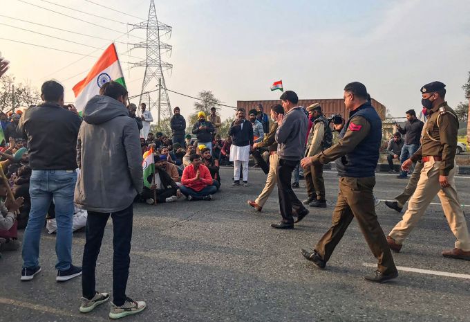 News in Photos (31 December 2020) | Photos of Top News Today - Oneindia Gallery