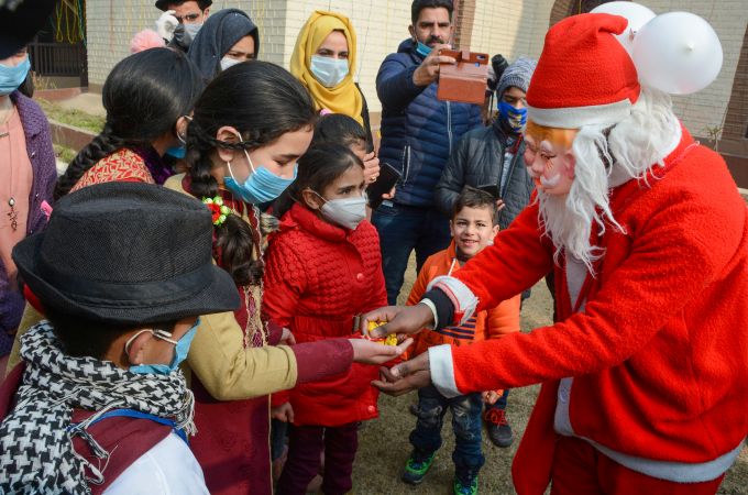 News in Photos (25 December 2020) | Photos of Top News Today - Oneindia Gallery