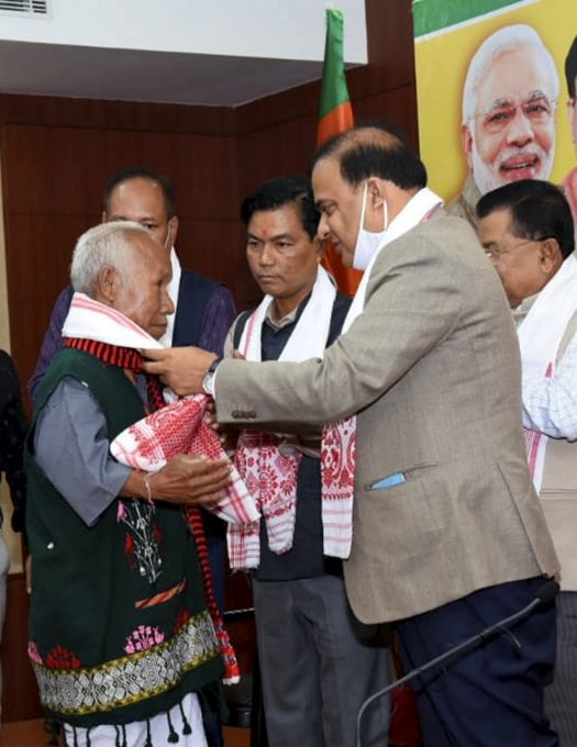 News in Photos (25 December 2020) | Photos of Top News Today - Oneindia Gallery