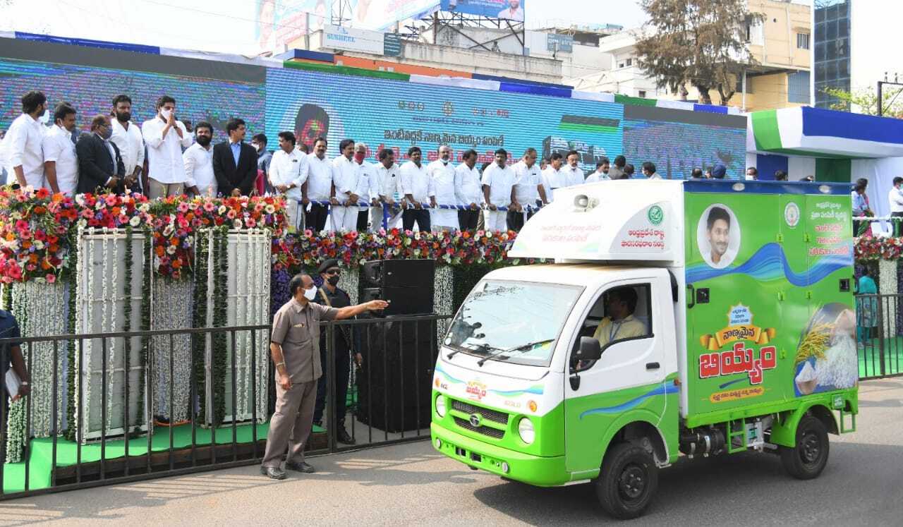 CM Jagan launches a Fleet of 2500 Mobile Dispensing Units that delivers essential commodities