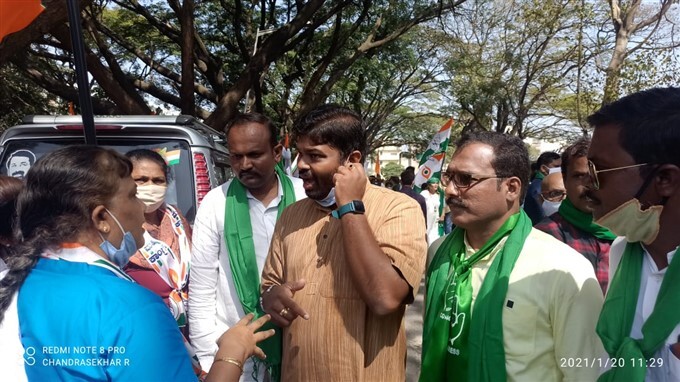 ಕೇಂದ್ರದ ಕೃಷಿ ಕಾಯ್ದೆಗಳ ವಿರುದ್ಧ ಕಾಂಗ್ರೆಸ್ ನಿಂದ ಬೆಂಗಳೂರಿನಲ್ಲಿ ರಾಜಭವನ ಚಲೋ ಪ್ರತಿಭಟನೆ 