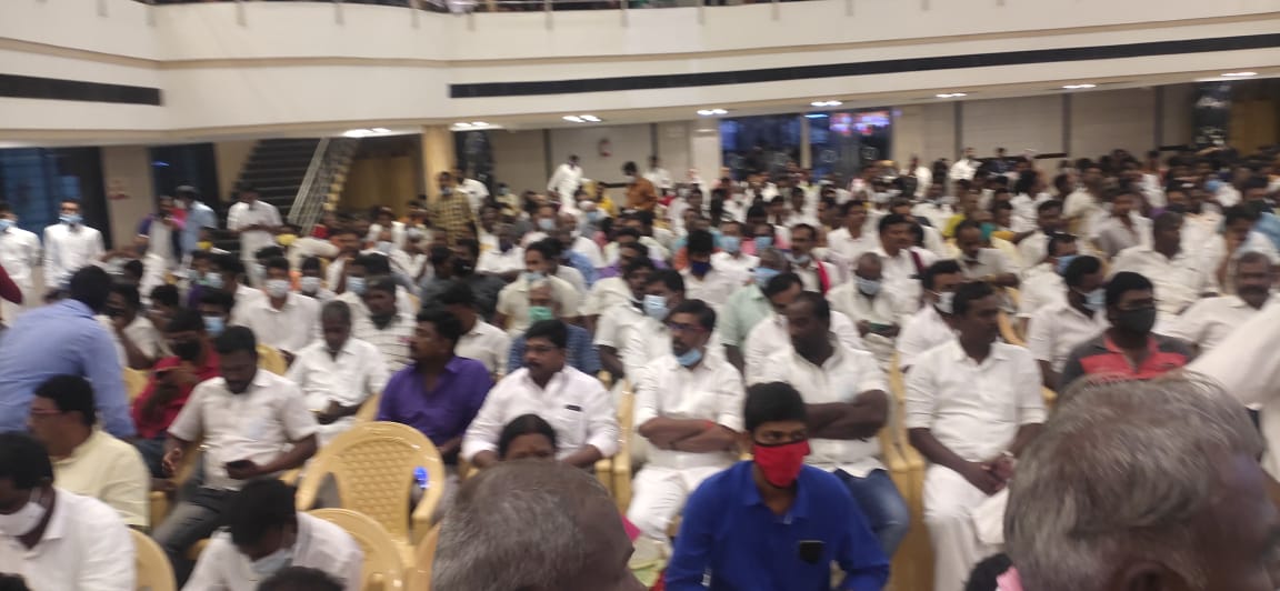 மதுரையில் ஆதரவாளர்களுடன் மு.க. அழகிரி ஆலோசனை