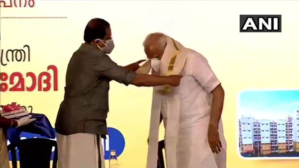 പ്രധാനമന്ത്രി നരേന്ദ്ര മോദി കൊച്ചിയില്‍‍-ചിത്രങ്ങള്‍ കാണാം