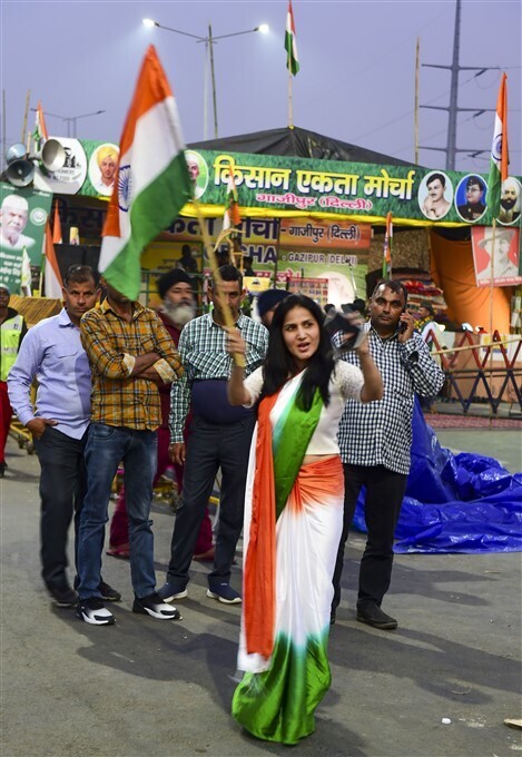 മുട്ട് മടക്കാതെ കർഷകർ, ദില്ലിയിലെ കർഷക സമരം ചിത്രങ്ങളിലൂടെ