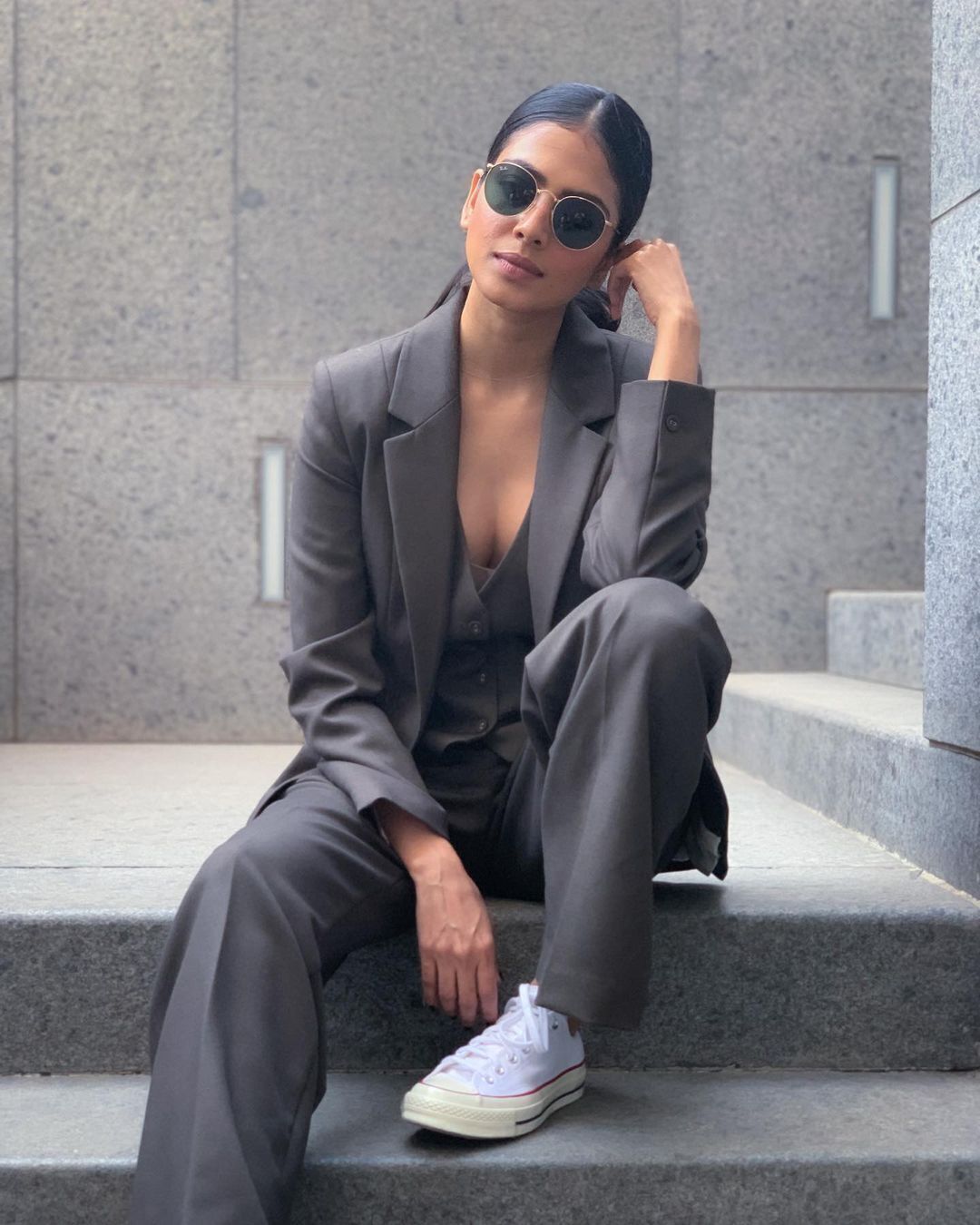 സ്റ്റൈലിഷ് ലുക്കില്‍ മാളവിക മോഹനന്‍; പുതിയ ചിത്രങ്ങള്‍