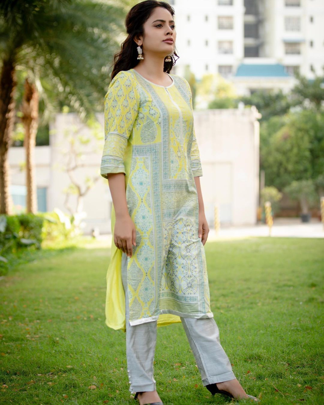 നടി നന്ദിത ശ്വേതയുടെ ആകര്‍ഷകമായ ചിത്രങ്ങള്‍ കാണാം