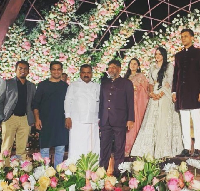 ഡികെ ശിവകുമാറിന്റെ മകളുടെ വിവാഹ ചിത്രങ്ങൾ