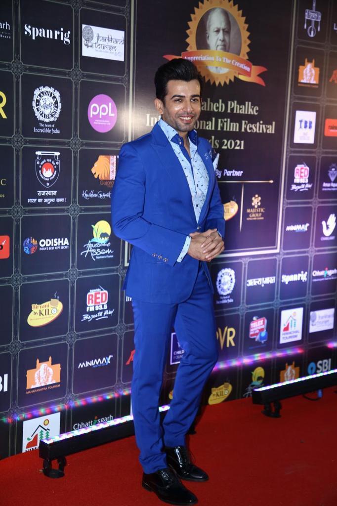 താരങ്ങളുടെ വന്‍പട; ദാദാസാഹിബ് ഫാല്‍ക്കെ ഫിലിം അവാര്‍ഡ് ചടങ്ങിന്റെ ചിത്രങ്ങള്‍