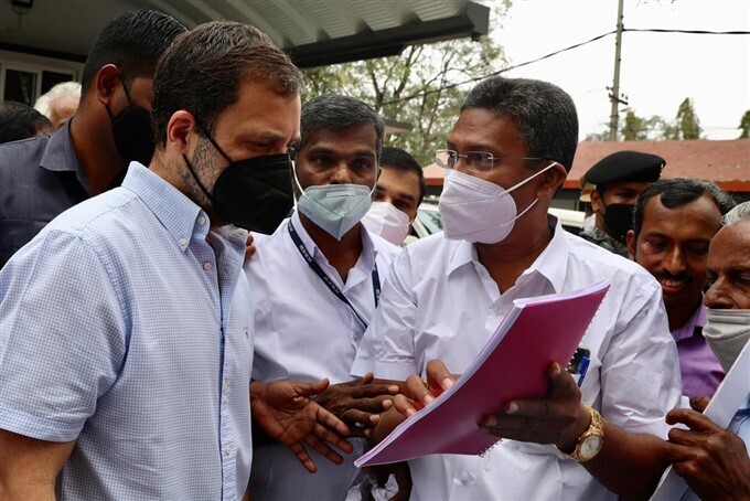 രാഹുല്‍ഗാന്ധി കേരളത്തില്‍, ചിത്രങ്ങള്‍