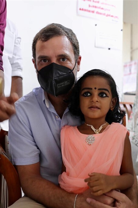 രാഹുല്‍ഗാന്ധി കേരളത്തില്‍, ചിത്രങ്ങള്‍