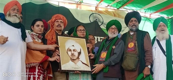 കര്‍ഷക പ്രക്ഷോഭത്തിന് പിന്തുണയുമായി ഭഗത് സിങ്ങിന്റെ കുടുംബവും, ചിത്രങ്ങള്‍