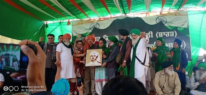 കര്‍ഷക പ്രക്ഷോഭത്തിന് പിന്തുണയുമായി ഭഗത് സിങ്ങിന്റെ കുടുംബവും, ചിത്രങ്ങള്‍
