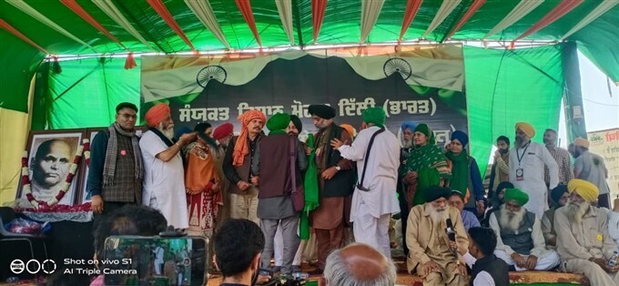 കര്‍ഷക പ്രക്ഷോഭത്തിന് പിന്തുണയുമായി ഭഗത് സിങ്ങിന്റെ കുടുംബവും, ചിത്രങ്ങള്‍